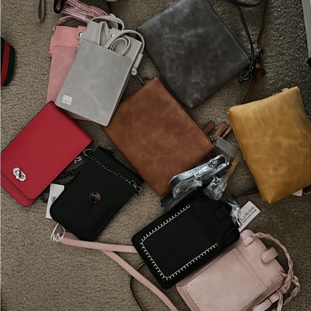 Crossbodys in diff styles & colors